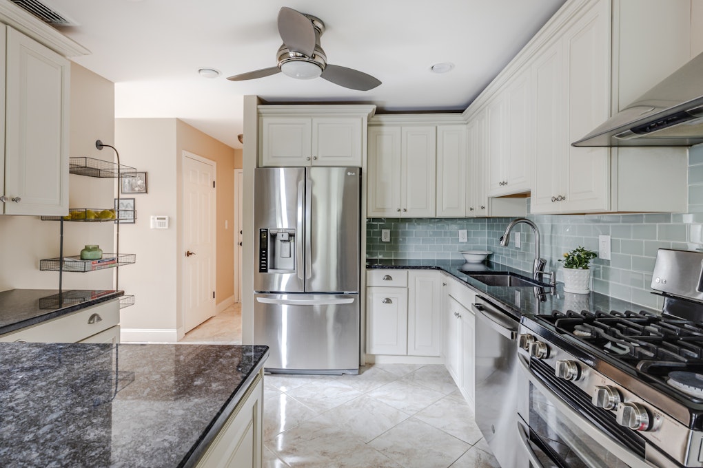 807 Park Place, Springfield, NJ 07081, Presented by Catherine